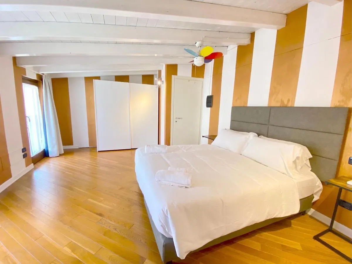 Aparthotel Residence Corte Ferrari -Ciao Vacanze- Moniga del Garda Itálie