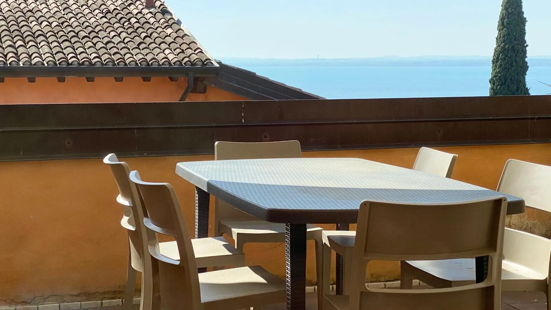 Aparthotel Residence Corte Ferrari -Ciao Vacanze- Moniga del Garda