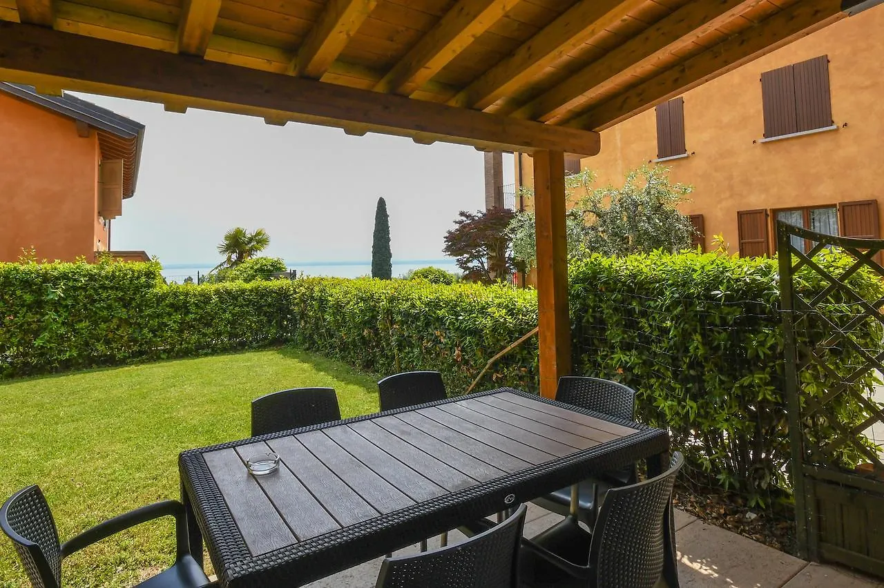 Aparthotel Residence Corte Ferrari -Ciao Vacanze- Moniga del Garda Itálie