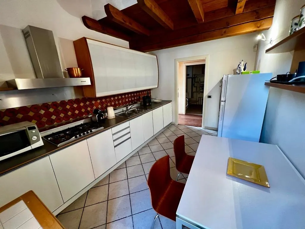 Aparthotel Residence Corte Ferrari -Ciao Vacanze- Moniga del Garda