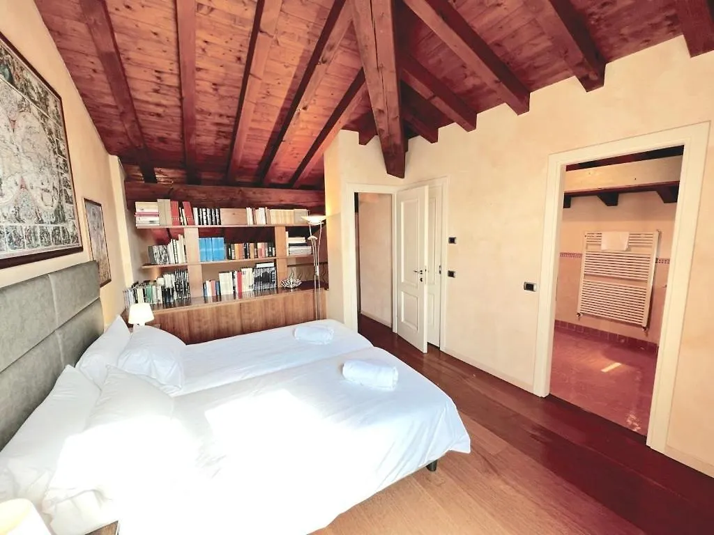 Residence Corte Ferrari -Ciao Vacanze- Moniga del Garda Italy