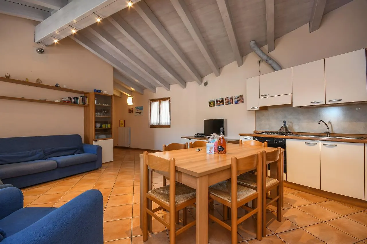Residence Corte Ferrari -Ciao Vacanze- Moniga del Garda Aparthotel