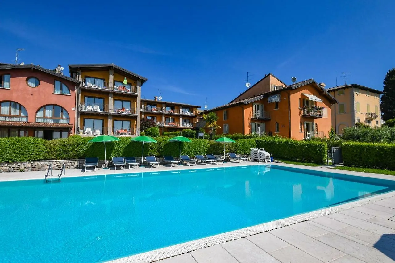 Aparthotel Residence Corte Ferrari -Ciao Vacanze- Moniga del Garda