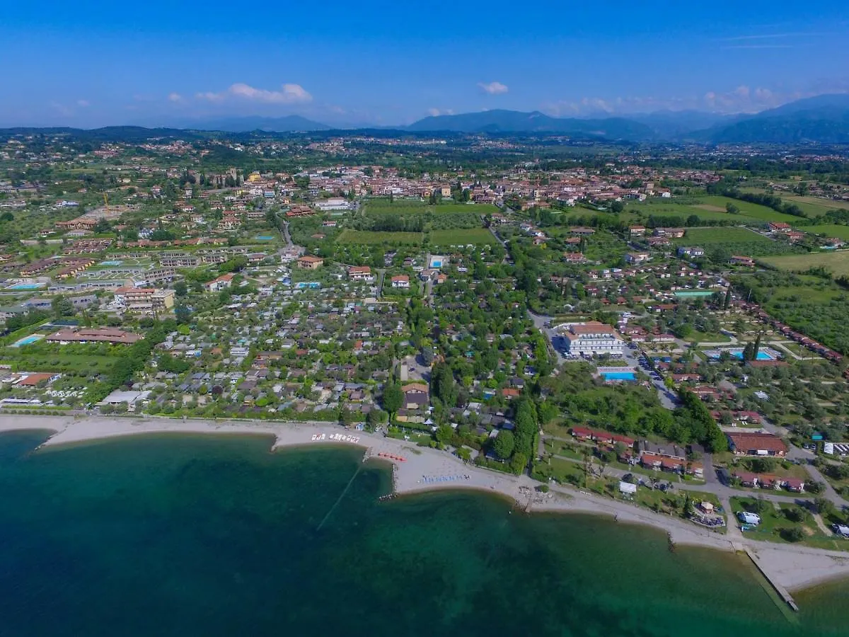 Aparthotel Residence Corte Ferrari -Ciao Vacanze- Moniga del Garda