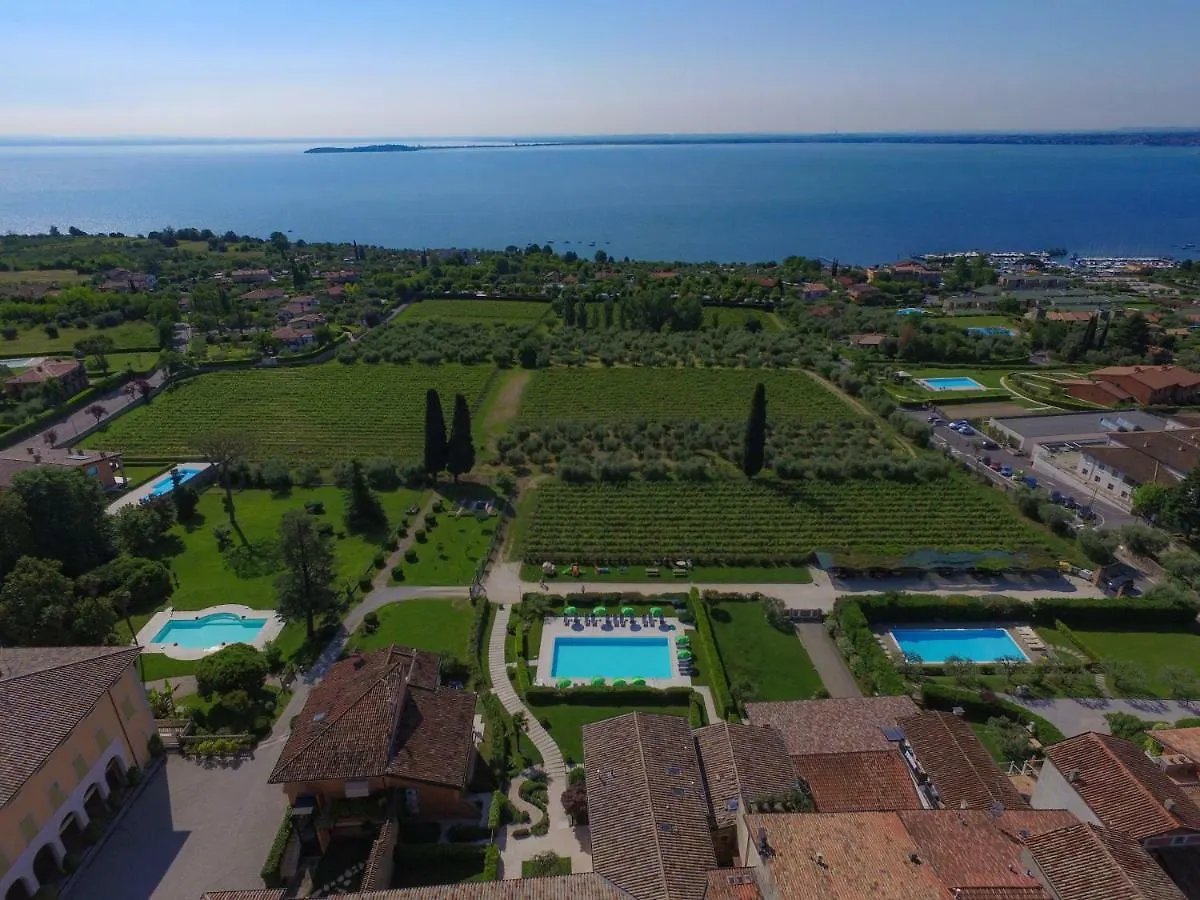 Residence Corte Ferrari -Ciao Vacanze- Moniga del Garda Aparthotel